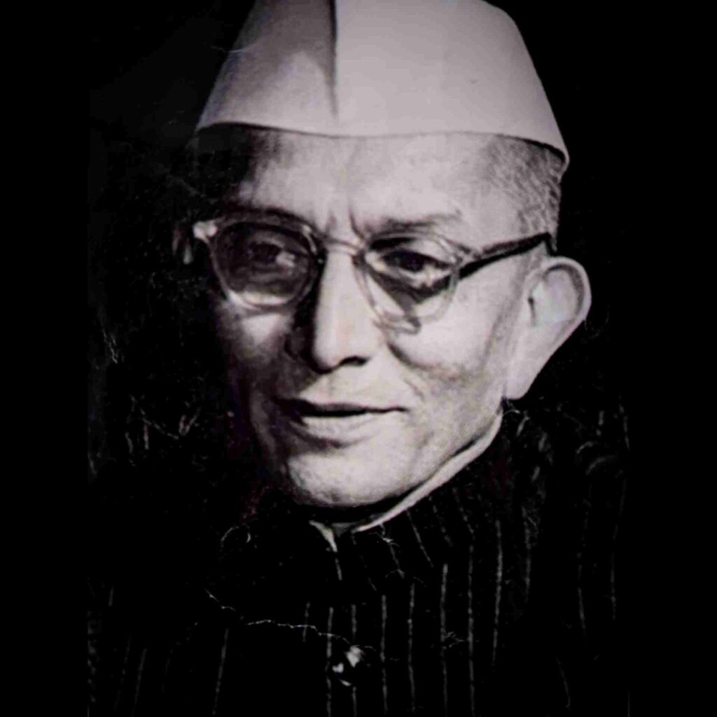 मोरारजी देसाई का जीवन परिचय (भारत देश के चौथे प्रधानमंत्री)