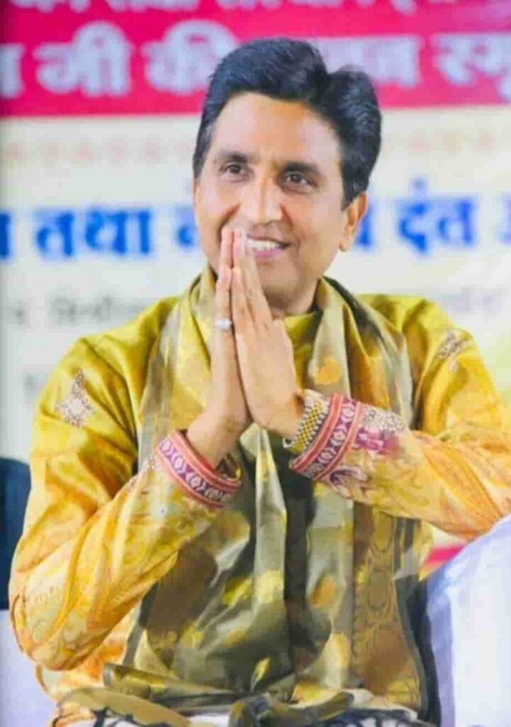 Dr. Kumar vishwas biography in english (Poet and Indian politician)