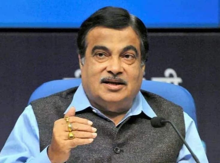Nitin gadkari biography in english (Minister of Road Transport and Highways in India)