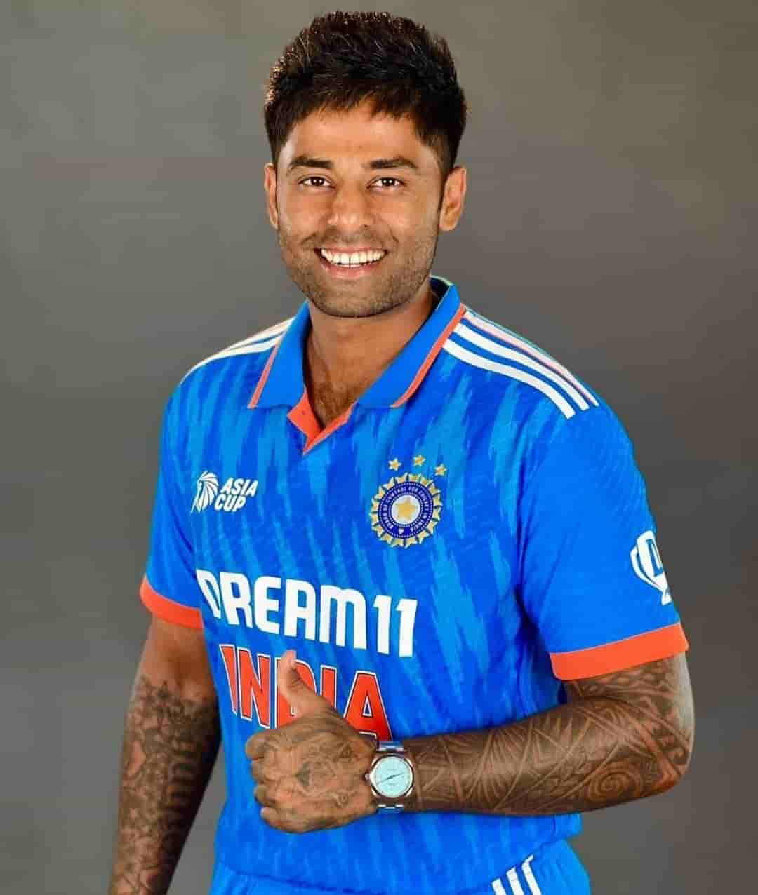 suryakumar yadav biography in english