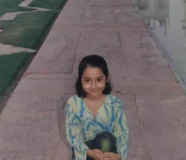 Jheel mehta childhood photo
