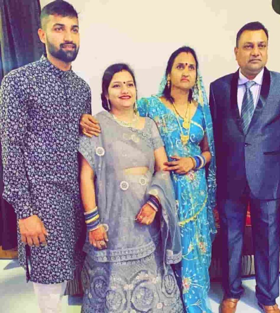 Shubham dubey family photo