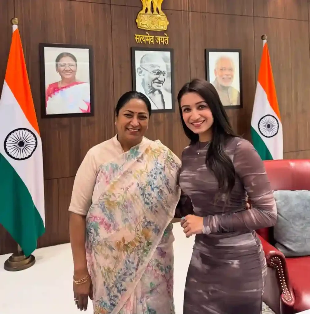 शेफाली बग्गा जीवन परिचय Shefali bagga biography in hindi (एंकर)