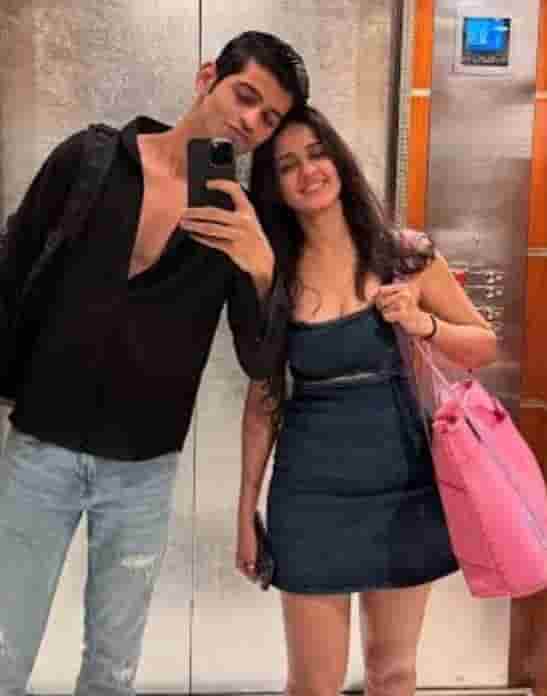 Ayesha singh boyfriend photo