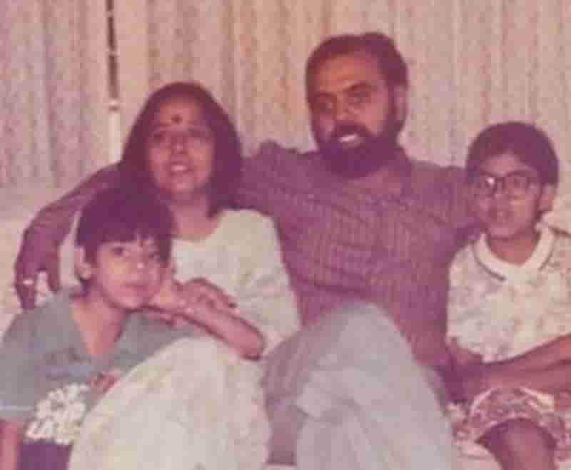 Parul gulati parents photo