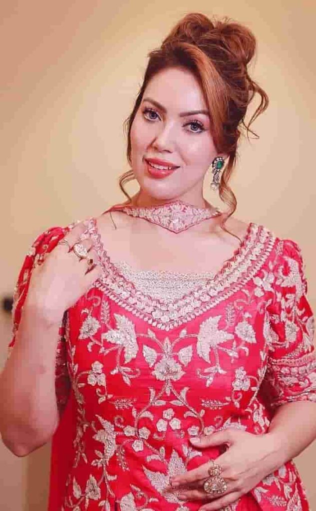मुनमुन दत्ता जीवन परिचय Munmun Dutta biography in hindi (अभिनेत्री)
