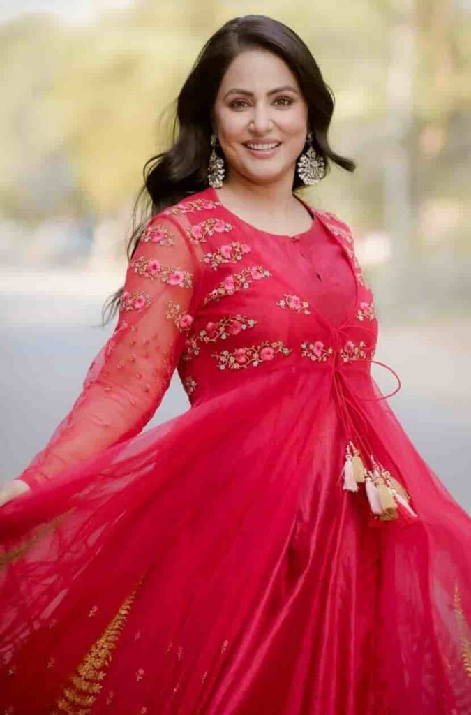 हिना खान जीवन परिचय Hina khan biography in hindi (टेलीविजन अभिनेत्री)