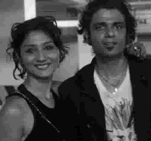 Amit Sial wife photo