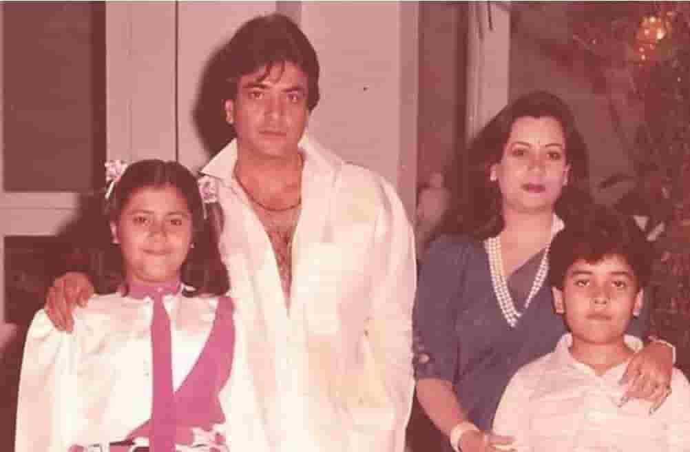 Ekta kapoor childhood photo