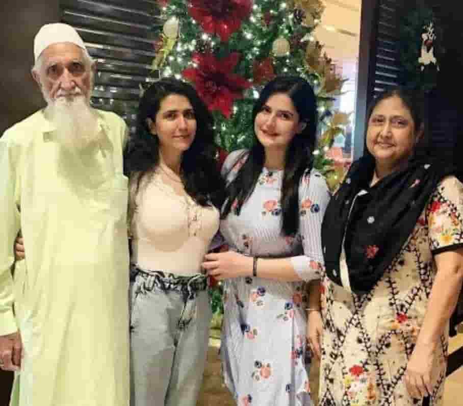 Zareen khan family photo