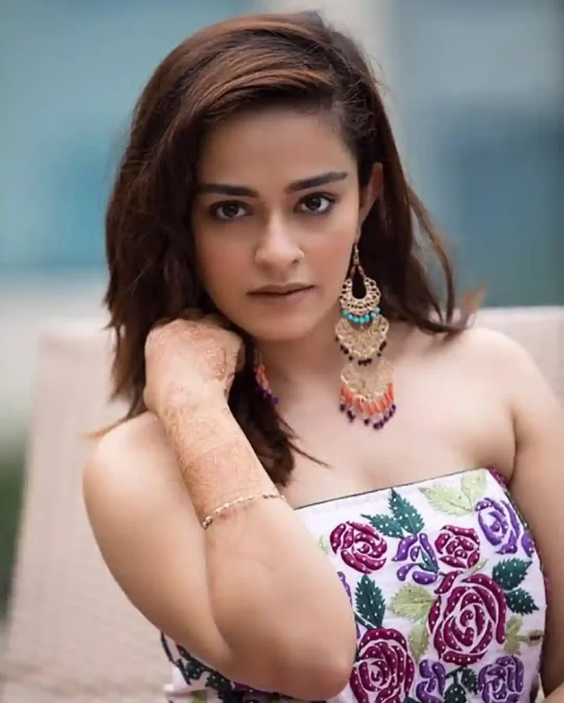 अपूर्वा अरोरा जीवन परिचय Apoorva arora biography in hindi (अभिनेत्री)