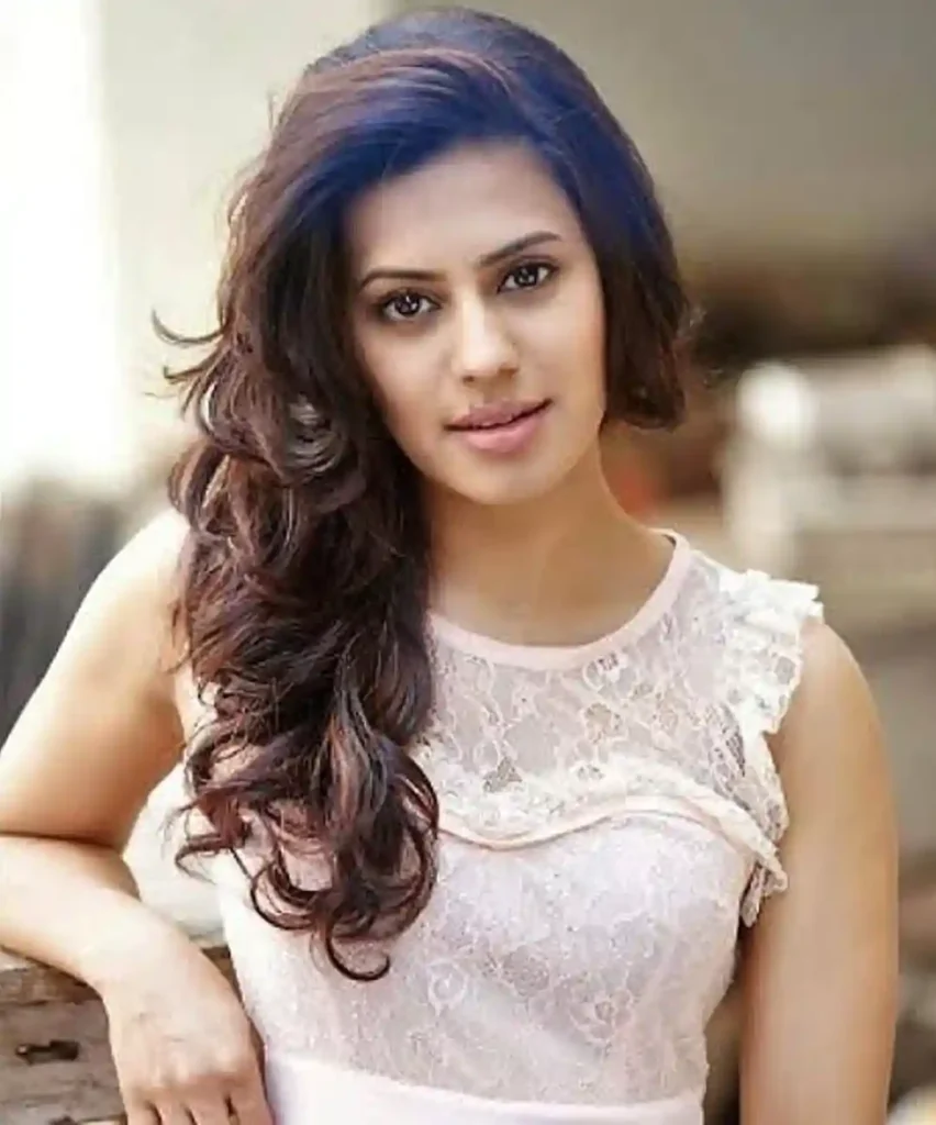 रान्या राव जीवन परिचय Ranya rao biography in hindi (अभिनेत्री)