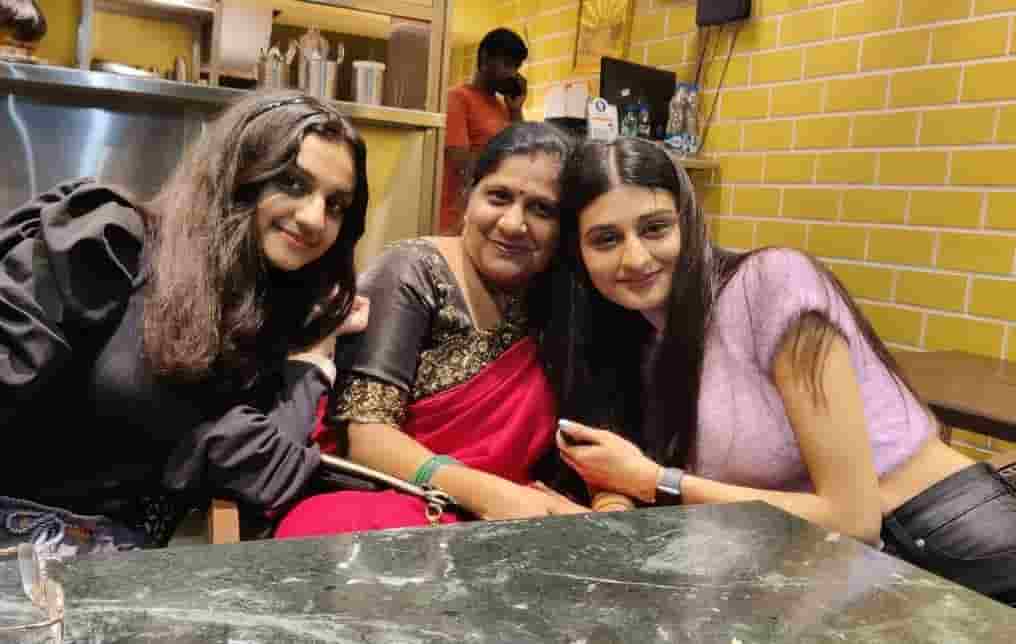 payal dhare family photo