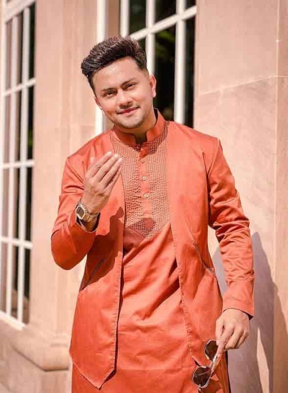 अवेज़ दरबार जीवन परिचय Awez Darbar biography in hindi (कोरियोग्राफर) 1 अवेज़ दरबार जीवन परिचय Awez Darbar biography in hindi (कोरियोग्राफर)