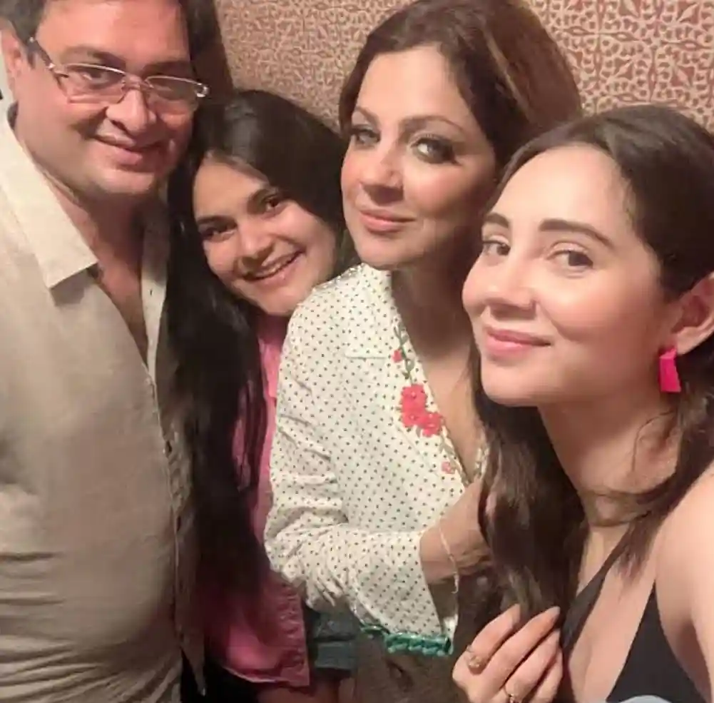 ज़हरा खान जीवन परिचय Zahrah khan biography in hindi (अभिनेत्री) 2 ज़हरा खान जीवन परिचय Zahrah khan biography in hindi (अभिनेत्री)