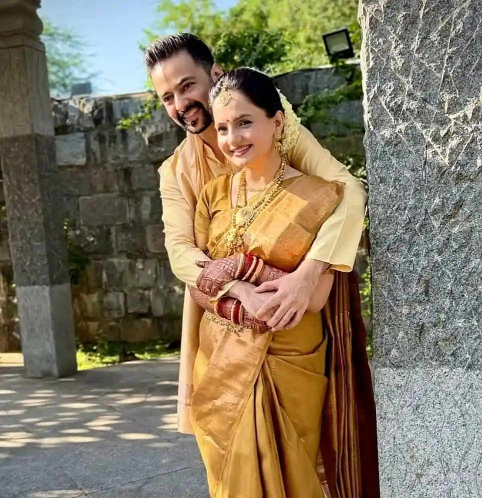 जिया मानेक जीवन परिचय Giaa manek biography in hindi (अभिनेत्री)