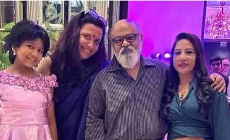 Saurabh Shukla wife photo