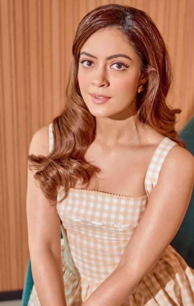 आन्या सिंह जीवन परिचय Anya singh biography in hindi (अभिनेत्री)
