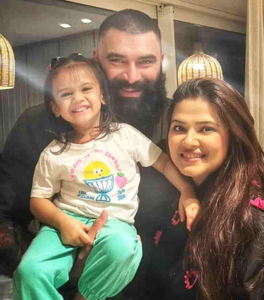 Nikitin Dheer wife photo