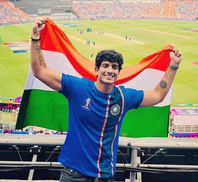 पलाश मुच्छल जीवन परिचय Palash Muchhal biography in hindi (संगीतकार)