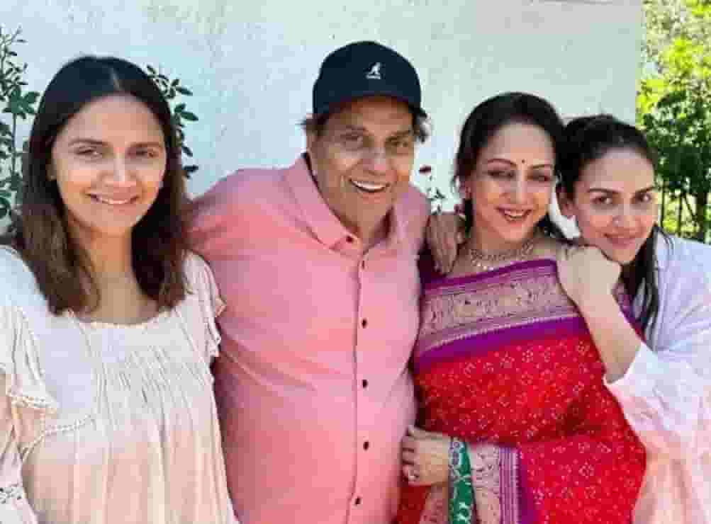Hema malini family photo