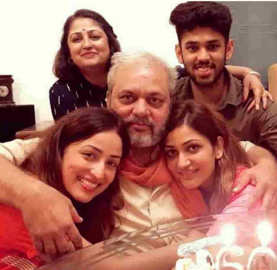 Yami Goutam parents photo