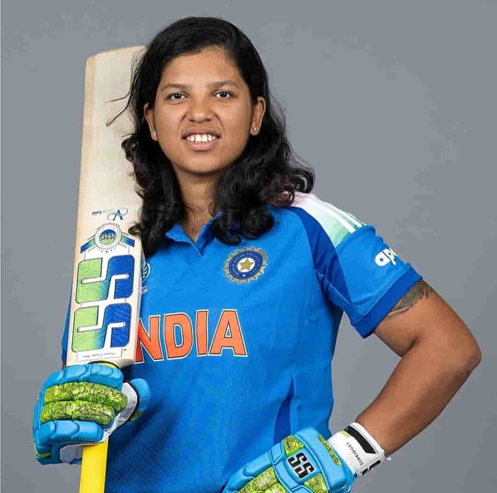 ऋचा घोष जीवन परिचय Richa ghosh biography in hindi (क्रिकेटर)
