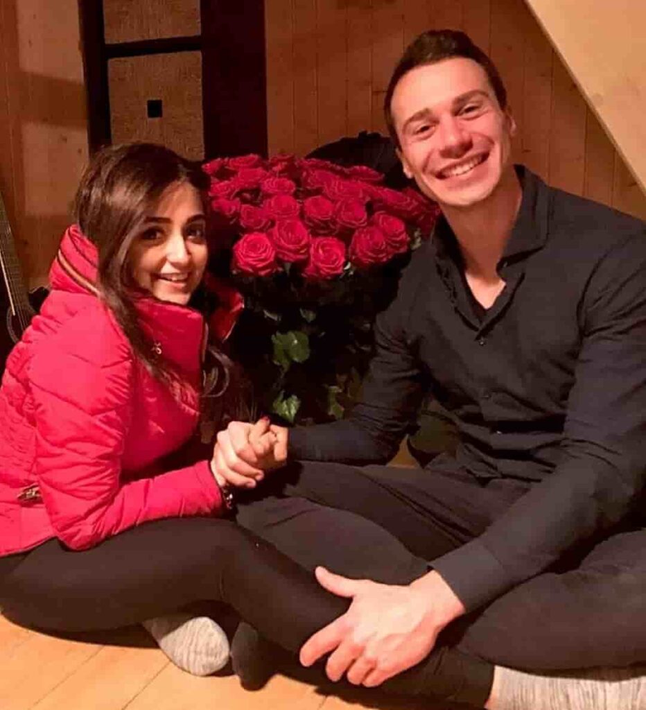 मोनाली ठाकुर जीवन परिचय Monali thakur biography in hindi (गायिका)