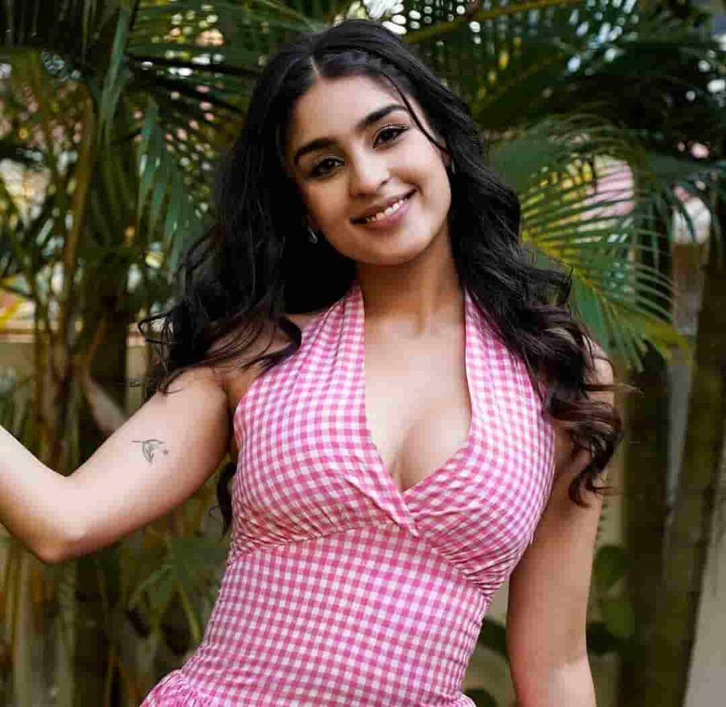 युक्ति ठरेजा जीवन परिचय Yukti thareja biography in hindi (अभिनेत्री)