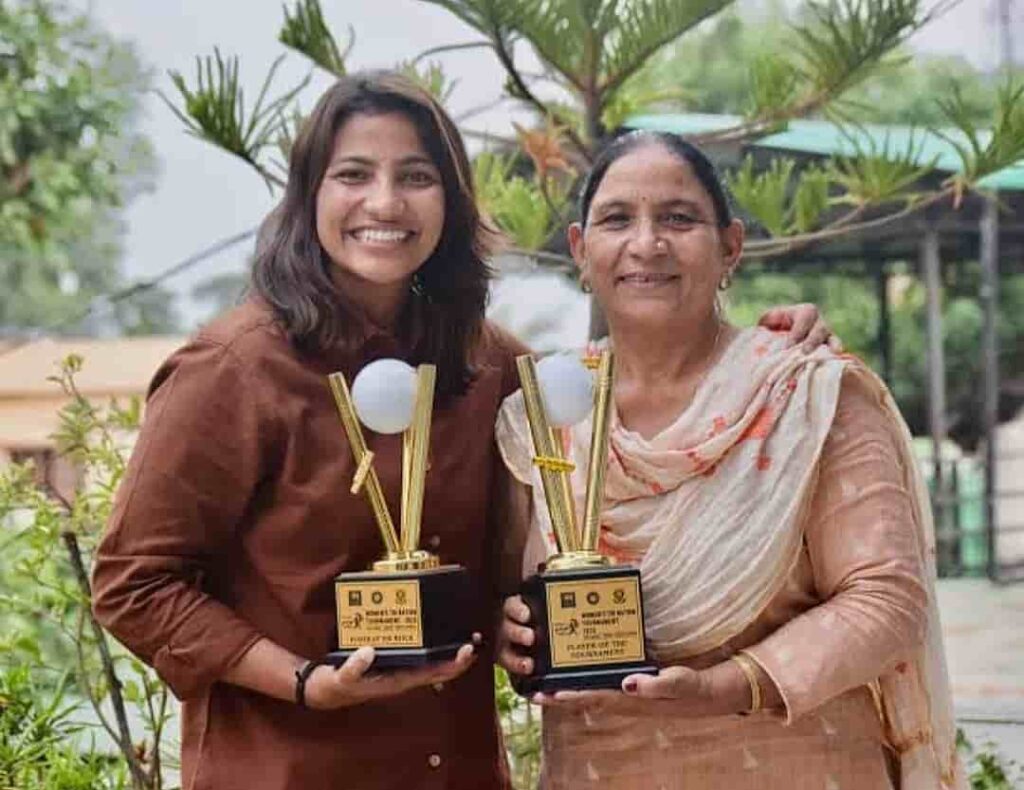 स्नेहा राना जीवन परिचय Sneha rana biography in hindi (क्रिकेटर) 2 स्नेहा राना जीवन परिचय Sneha rana biography in hindi (क्रिकेटर)