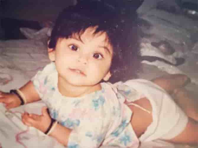 Krystle dsouza childhood photo