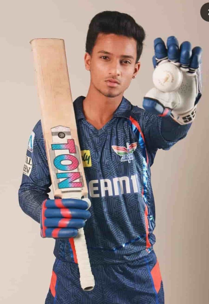 आयुष बडोनी जीवन परिचय Ayush Badoni biography in hindi (क्रिकेटर)