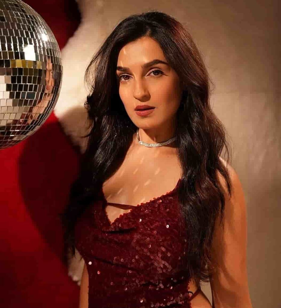 शाइनी दोशी जीवन परिचय Shiny doshi biography in hindi (अभिनेत्री)