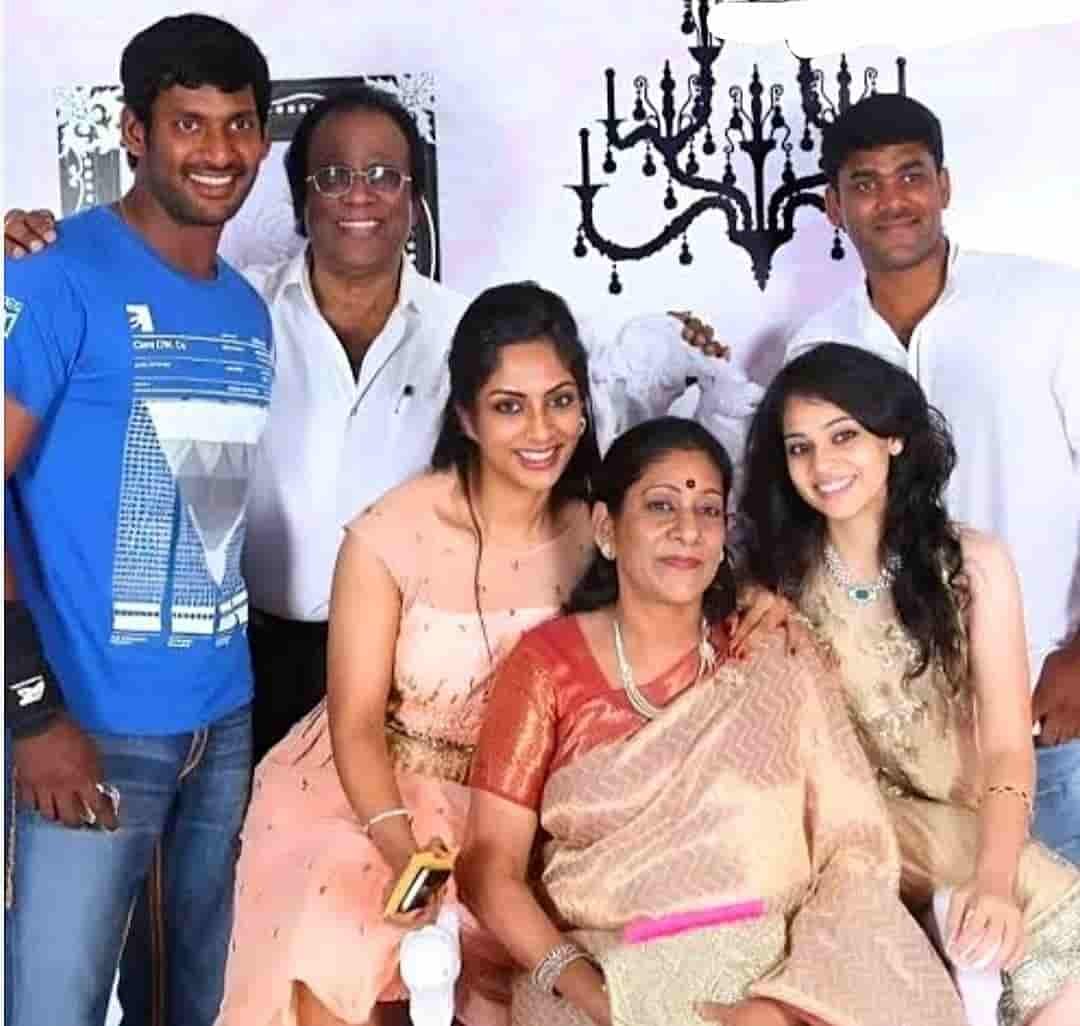 श्रीया रेड्डी जीवन परिचय Sriya reddy biography in hindi (अभिनेत्री ...