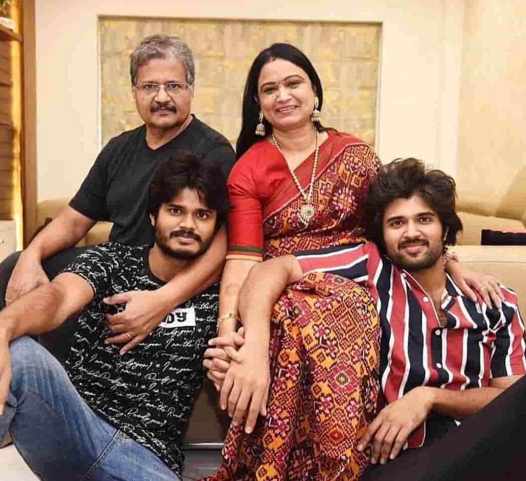 आनंद देवराकोंडा जीवन परिचय Anand deverakonda biography in hindi (अभिनेता)