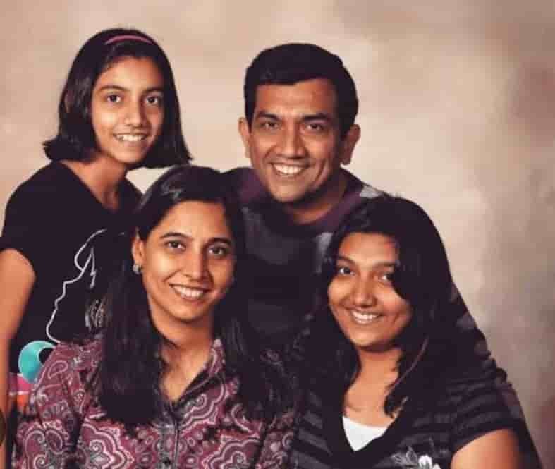 Sanjeev kapoor family photo