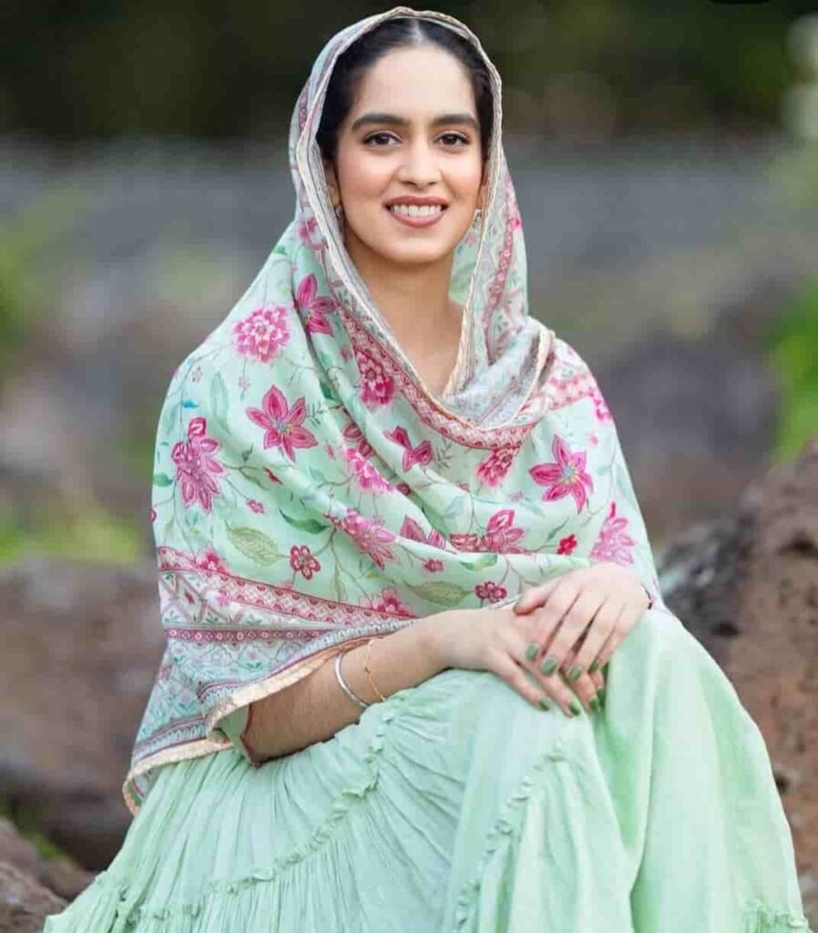 अमृता कौर जीवन परिचय Amrita Kaur biography in hindi (Singer)