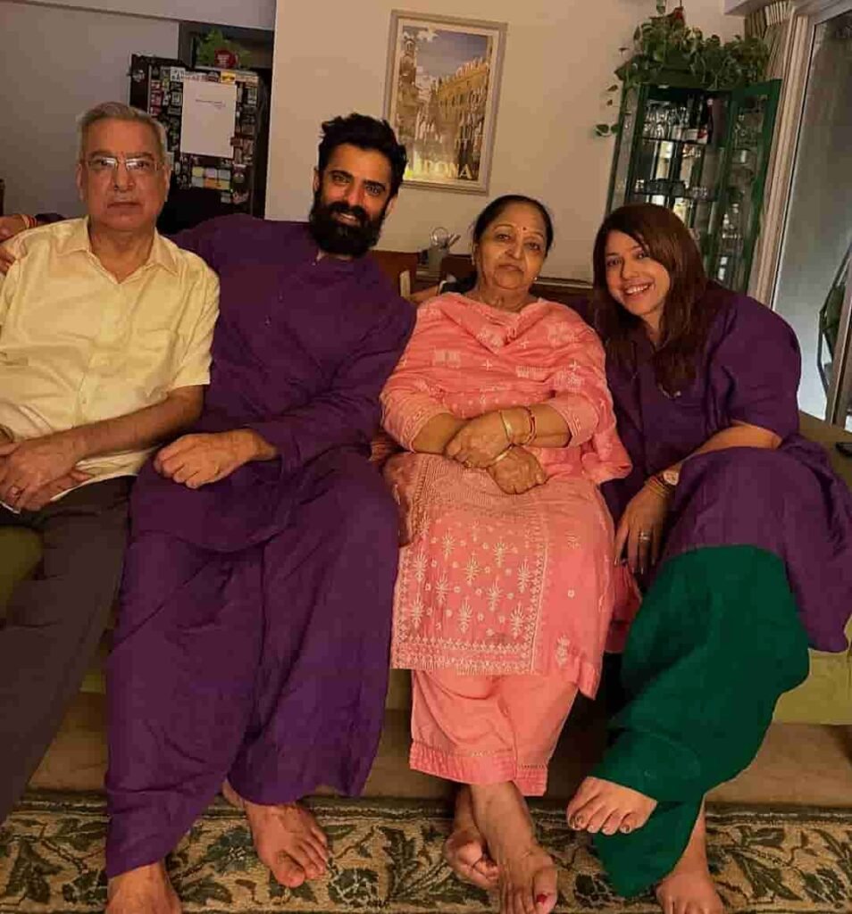 मोहित मलिक जीवन परिचय Mohit malik biography in hindi (अभिनेता) 2 मोहित मलिक जीवन परिचय Mohit malik biography in hindi अभिनेता 1