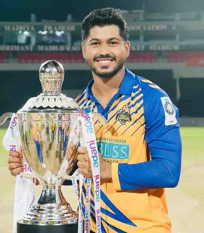 शिवांग कुमार जीवन परिचय Shivang kumar biography in hindi (क्रिकेटर)