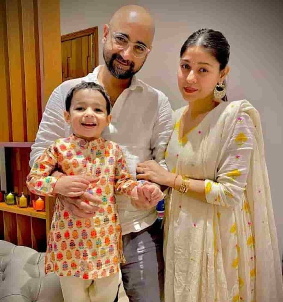 सुनिधि चौहान जीवन परिचय Sunidhi chauhan biography in hindi (गायिका)