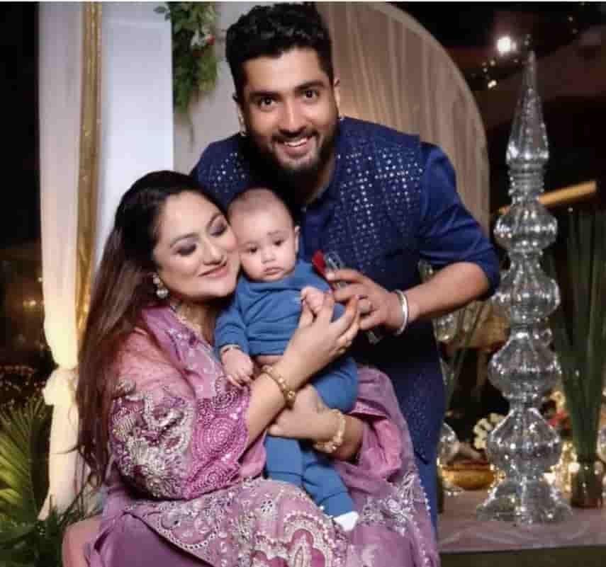 जानी जीवन परिचय Jaani Singer Biography in hindi (गायक) 2 Janni singer family photo