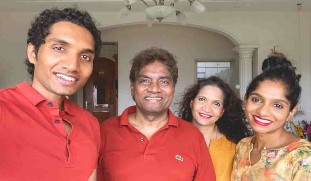 Johnny lever family photo