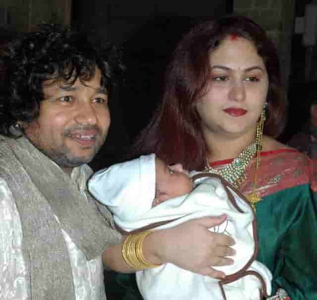 Kailash Kher Wife Photo