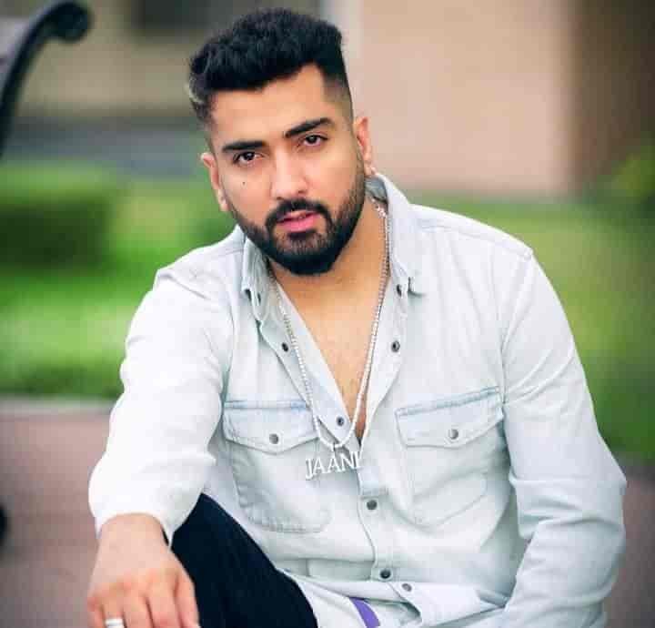 जानी जीवन परिचय Jaani Singer Biography in hindi (गायक) 1 जानी जीवन परिचय Jaani Singer Biography in hindi (गायक)