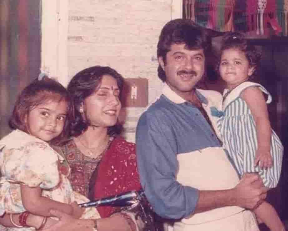 Sonam kapoor childhood photo