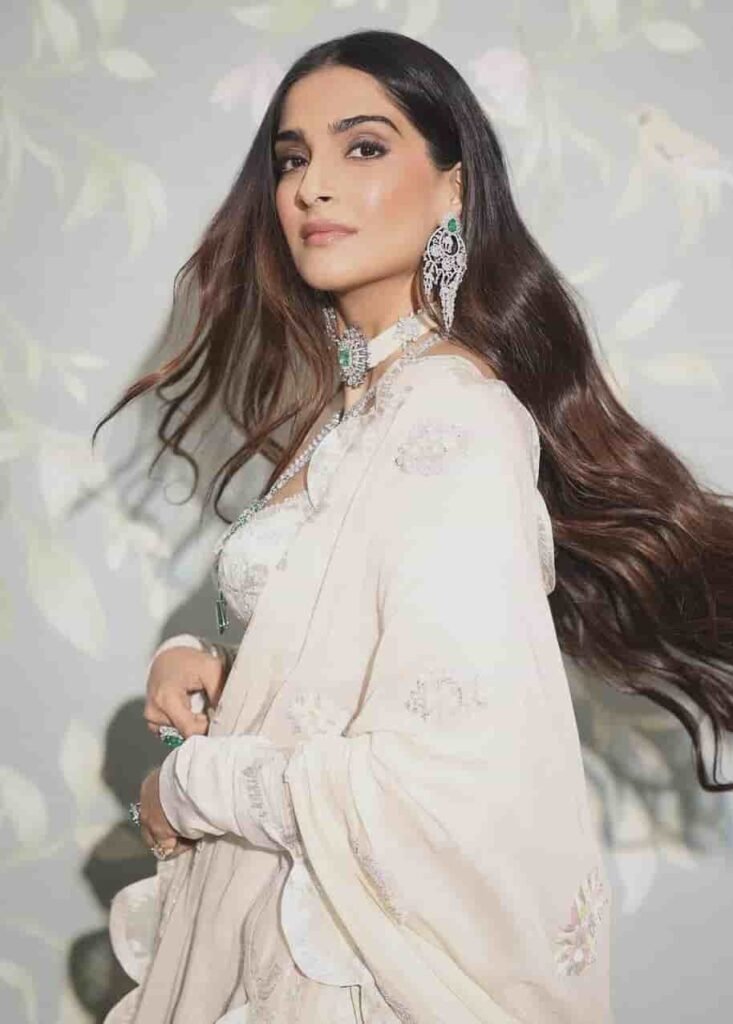 सोनम कपूर जीवन परिचय Sonam Kapoor Biography in hindi (अभिनेत्री)
